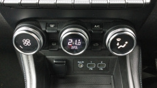 Renault Zoe 100kW i Iconic R135 50kWh 5dr Auto Electric Hatchback